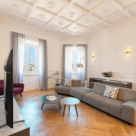 רומא Sjr Luxury Apartment Trevi Fountain מראה חיצוני תמונה