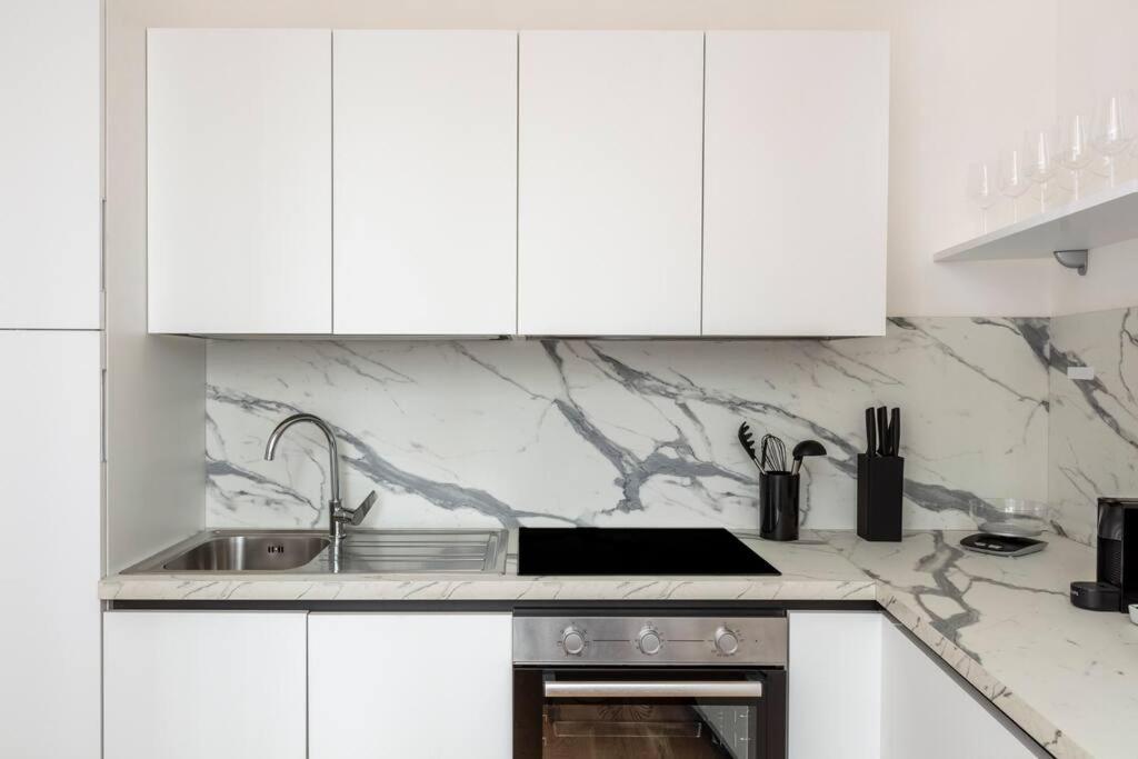 רומא Sjr Luxury Apartment Trevi Fountain מראה חיצוני תמונה